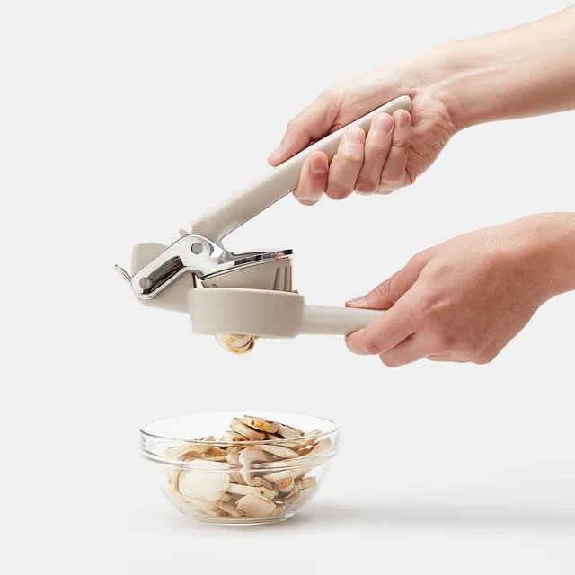 chef-n-freshforce-affettatore-manuale-per-funghi-fragole-e-frutta image 1